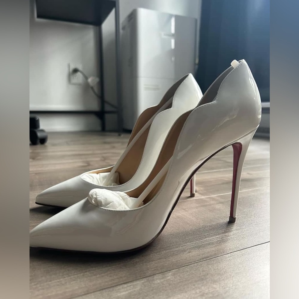 White Louboutin brand new size EU 39